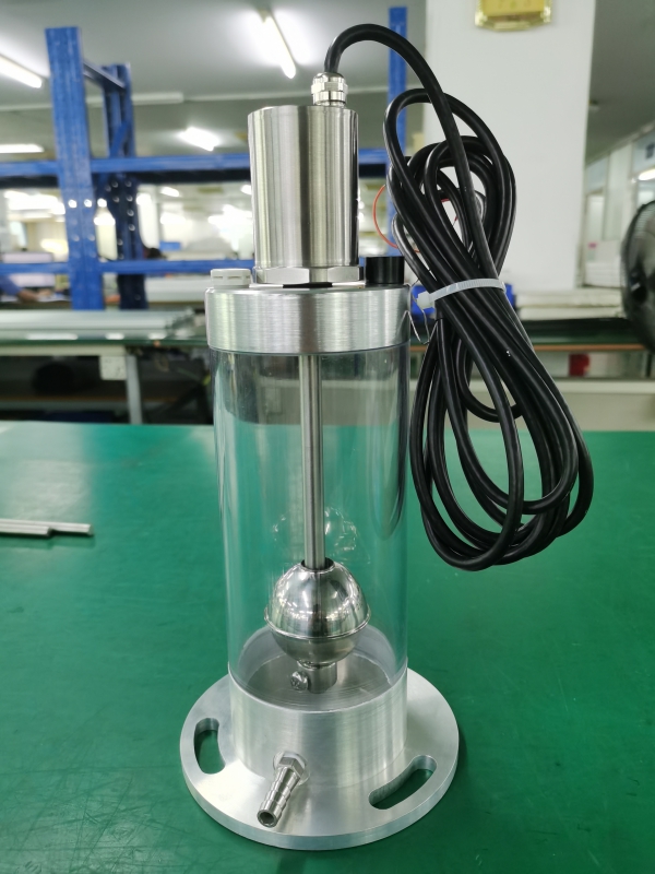 磁致伸缩液位传感器在水准仪上的应用研究